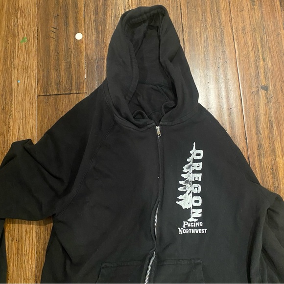 Black Oregon Hoodie - Picture 1 of 1